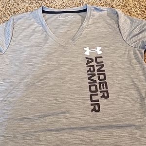 Under Armour Heatgear shirt Large Grey VNeck